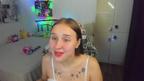 Lina online show from 05-20-26, 10:16
