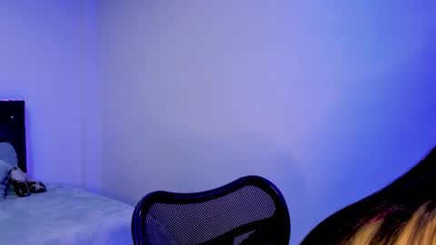 Alana online show from 09-27-25, 05:51