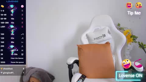 Snapshot of linda_crawford1 chatting on 03-05-25, 07:49 Linda online show from 03-05-25, 07:49