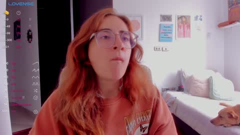 Giggles  online show from 01-08-25, 01:41