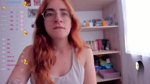 Giggles  online show from 03-10-25, 02:16