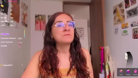 Giggles  online show from 05-27-26, 02:14