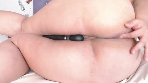 Linda  online show from 03-30-26, 02:12