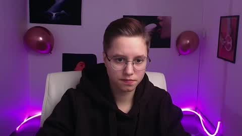 Linda online show from 02-16-25, 10:21