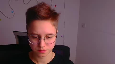 Linda online show from 03-07-25, 03:28