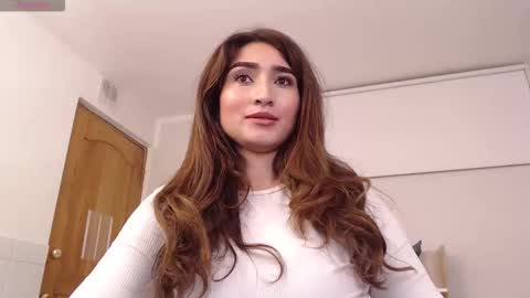 Maria Paula online show from 12-19-25, 12:23