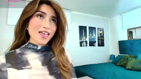 Snapshot of linda_morgan1 chatting on 06-18-26, 10:52 Maria Paula online show from 06-18-26, 10:52