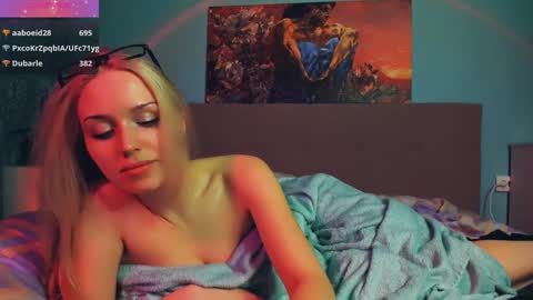 Linda online show from 12-15-24, 06:37