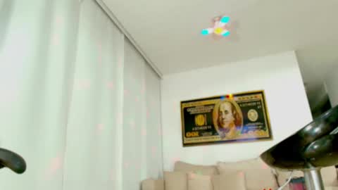 LAURA RAMIREZ online show from 01-24-25, 04:16