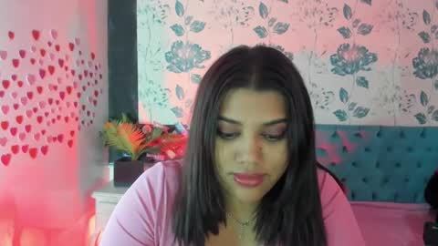 Snapshot of lindabreexlove chatting on 01-21-25, 07:17 online show from 01-21-25, 07:17