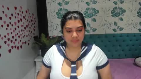 Snapshot of lindabreexlove chatting on 01-29-25, 05:24 online show from 01-29-25, 05:24