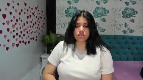 Snapshot of lindabreexlove chatting on 02-10-25, 04:47 online show from 02-10-25, 04:47