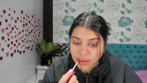 Snapshot of lindabreexlove chatting on 02-14-25, 04:31 online show from 02-14-25, 04:31