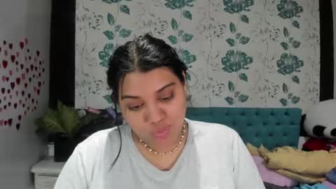 Snapshot of lindabreexlove chatting on 02-20-25, 09:53 online show from 02-20-25, 09:53