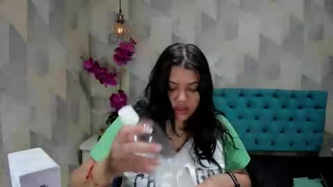    online show from 10-24-25, 03:19