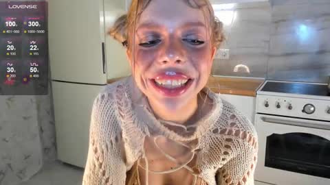 Snapshot of lindacrystalofc chatting on 02-27-25, 09:25 happy new year online show from 02-27-25, 09:25