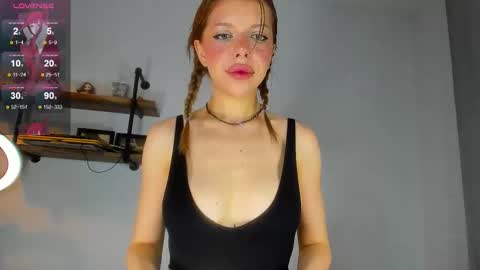 Snapshot of lindacrystalofc chatting on 09-23-25, 04:54 happy new year online show from 09-23-25, 04:54