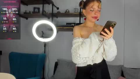 Snapshot of lindacrystalofc chatting on 10-04-25, 07:01 happy new year online show from 10-04-25, 07:01