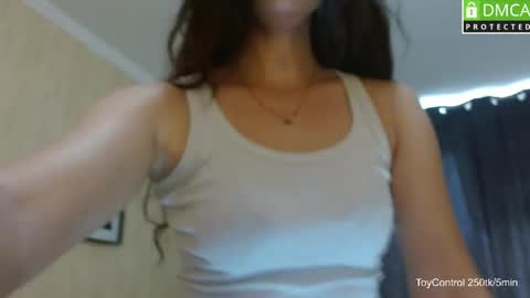 Snapshot of lindaernestine chatting on 06-07-26, 07:45 LindaErnestine online show from 06-07-26, 07:45