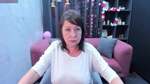 Linda online show from 02-15-25, 03:17