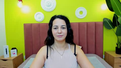 Linda online show from 02-02-26, 01:37