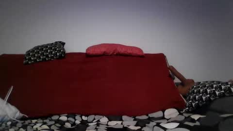 Snapshot of lindaredhot1 chatting on 03-25-26, 06:25 Lindaredhot1 online show from 03-25-26, 06:25