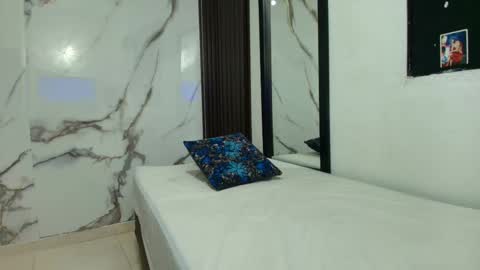  Lindsey  online show from 02-12-26, 11:05