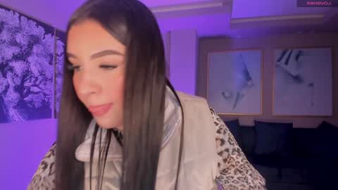 Snapshot of lindseymoss_ chatting on 12-31-24, 04:27 Lindsey Moss online show from 12-31-24, 04:27