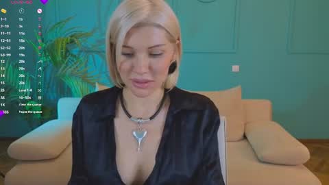 Snapshot of lindsi_luvviv chatting on 06-15-26, 03:47 lindsi_luvviv online show from 06-15-26, 03:47