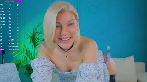 Snapshot of lindsi_luvviv chatting on 06-18-26, 04:22 lindsi_luvviv online show from 06-18-26, 04:22