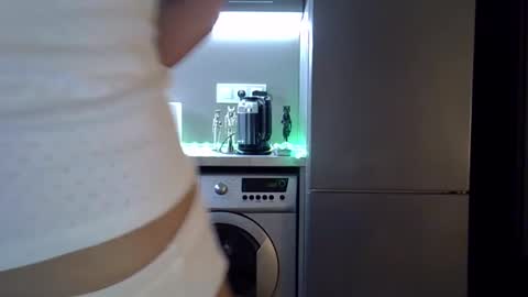 Anna online show from 09-26-25, 07:51