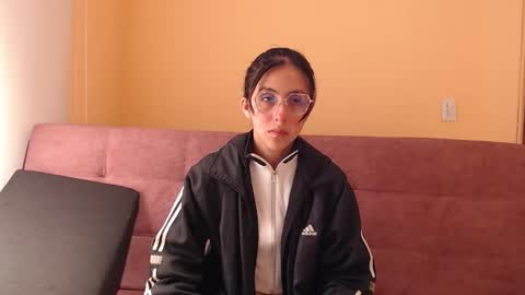 ling ling24 online show from 10-13-25, 03:28