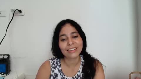 linsay10 online show from 05-27-26, 04:37