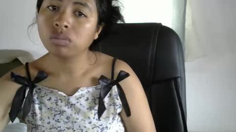 Snapshot of liora_selenex chatting on 05-10-26, 04:28 Liora selenex online show from 05-10-26, 04:28