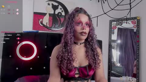 lips_sarasofia online show from 10-19-25, 11:05