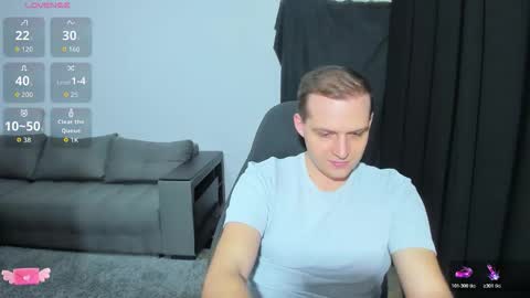 Snapshot of liqued_love chatting on 12-21-25, 06:37 Lucius online show from 12-21-25, 06:37