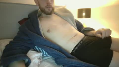 Snapshot of liquid79 chatting on 11-29-25, 09:34 liquid79 online show from 11-29-25, 09:34