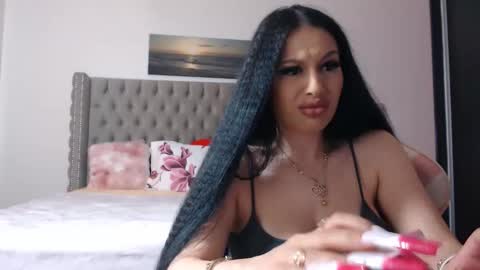 Lisa online show from 04-17-26, 08:01