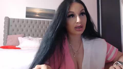 Snapshot of lisa104739 chatting on 05-16-26, 08:18 Lisa online show from 05-16-26, 08:18