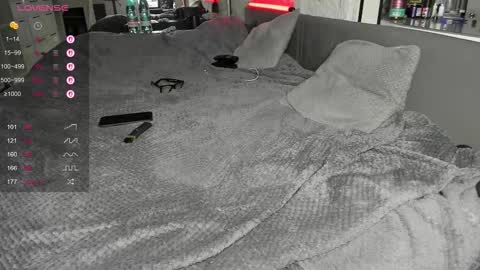 Snapshot of lisa__fox chatting on 09-21-25, 05:09 Lisa online show from 09-21-25, 05:09