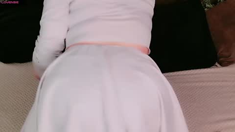 lissi online show from 12-18-24, 04:09