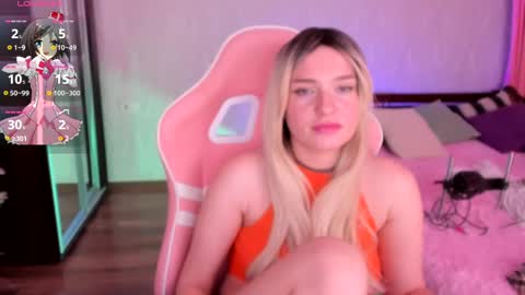 lisa_elfy online show from 12-18-24, 11:51