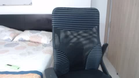 Snapshot of lisa_g07 chatting on 02-03-25, 02:24 Lisa Santos online show from 02-03-25, 02:24