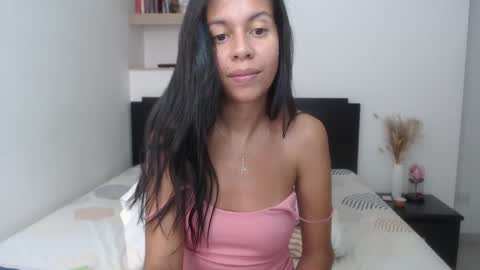 Snapshot of lisa_g07 chatting on 03-07-25, 04:22 Lisa Santos online show from 03-07-25, 04:22