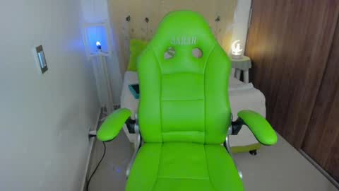 Lisa  online show from 01-28-25, 03:14