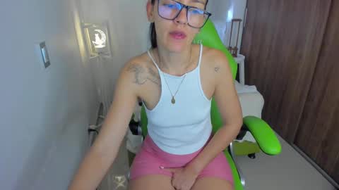 Lisa  online show from 03-10-25, 03:30