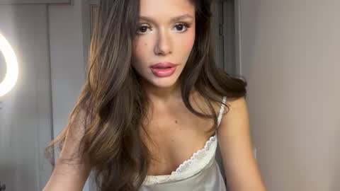 Snapshot of lisa_graham chatting on 12-05-25, 06:55 lisa_graham online show from 12-05-25, 06:55