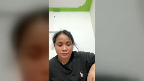 lisa_hanw online show from 04-13-26, 03:56