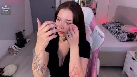 Snapshot of lisa_moons chatting on 05-28-26, 03:53 lisa_moons online show from 05-28-26, 03:53