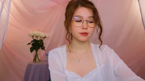 Snapshot of lisa_roses chatting on 02-03-25, 07:18 Lisa online show from 02-03-25, 07:18